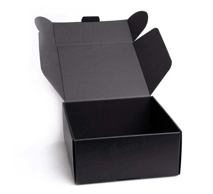 Caja de empaquetado impresa del regalo del papel de la ropa de la marca, cajas de envío plegables acanaladas del anuncio publicitario