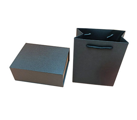 Las cajas de embalaje de la cartulina abonable/degradable fijaron la caja de regalo para mujer de lujo para el negocio