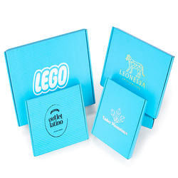 Cajas de regalo de lujo superiores del papel de la cartulina Logo Rectangle Type de encargo