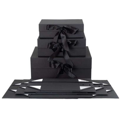 Ropa plegable que empaqueta la caja de regalo de papel de Debossing Kraft de la caja hecha a mano