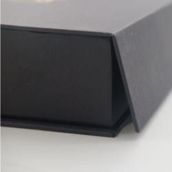 Caja de regalo de empaquetado de la ropa del cartón del rectángulo de la caja de la ropa magnética