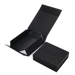 Ropa acanalada que empaqueta la caja de regalo magnética plegable reciclada caja ISO9001