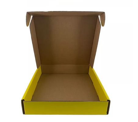 Las cajas de empaquetado abonablees plegables acanalaron la caja de papel amarilla que grababa en relieve