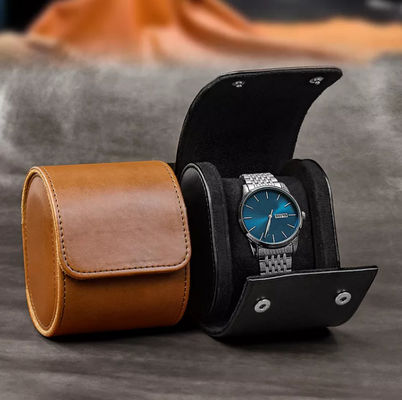 Logotipo personalizado de caja de embalaje de reloj de pulsera de cuero PU 3.9 * 3.2 * 2.7 in