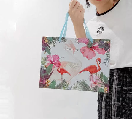 La ropa de encargo del ODM que empaqueta promocional corporativo reciclable de los bolsos empaqueta Kraft