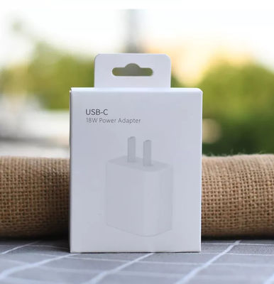 Los datos del cargador USB de PMS telegrafían la caja de embalaje Debossing impermeable a la grasa