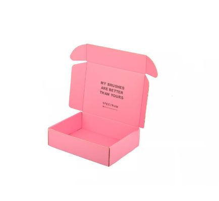 El OEM coloreó las cajas acanaladas del anuncio publicitario que grababan en relieve las cajas de empaquetado ISO de la ropa